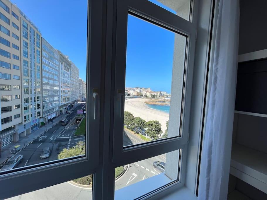 Primera Linea De Playa De Riazor آكورونيا المظهر الخارجي الصورة