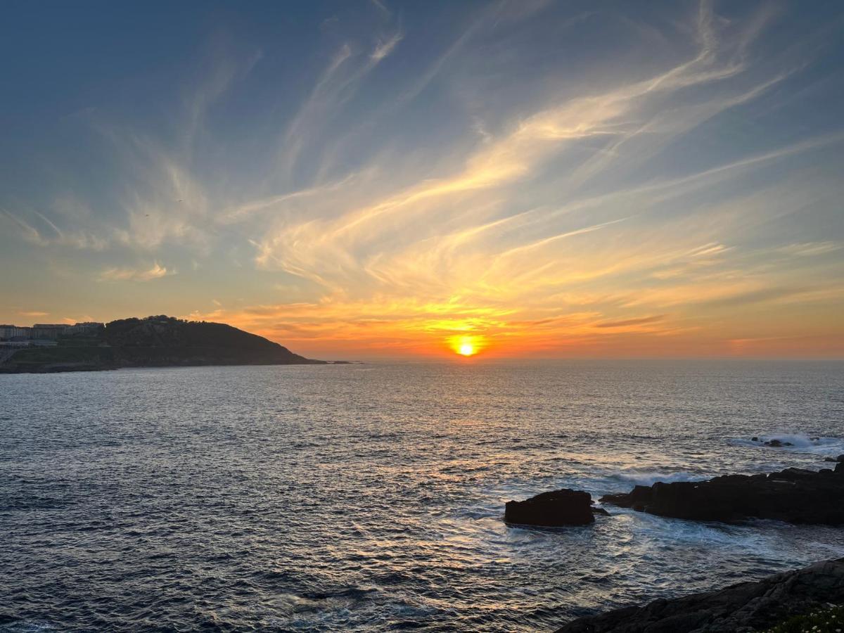 Primera Linea De Playa De Riazor آكورونيا المظهر الخارجي الصورة